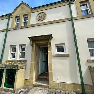 Circus Mews Townhouse:2 Beds:2 En-suite Baths:parking:city Centre:quiet Area Holiday home