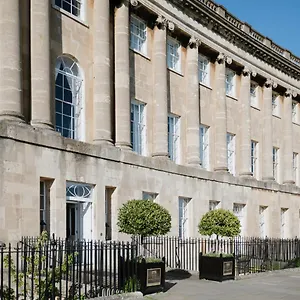 The Royal Crescent & Hotel